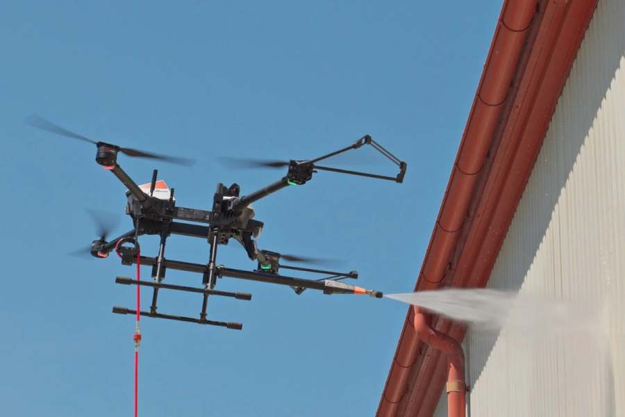 Industrial facade cleaning requires extreme precision, especially when working at significant heights. Pilots often need to repeat the same vertical cleaning movements for long periods while maintaining stable positioning close to the surface. This process demands continuous concentration and accurate manual control. ABZ introduces a new solution that changes this workflow through Vertical Auto Operation for the C10 drone.