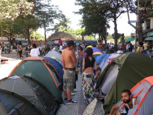 "Occupy Rio" protesters camping out in Cinelândia square.  - Fabíola Ortiz 