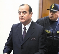 Vladimiro Montesinos Entering Courtroom (Photo courtesy of IPSnews.com)