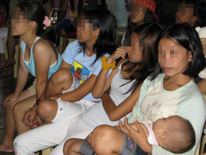 Philippine girls in gangs Credit Stella Estremera IPS