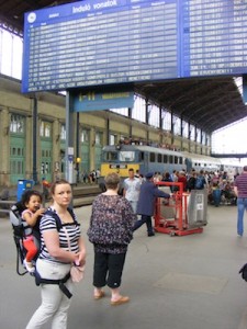 Passengers wait at Nyugati ("Western") train station in Budapest, Hungary. Credit: Zoltán Dujisin/IPS