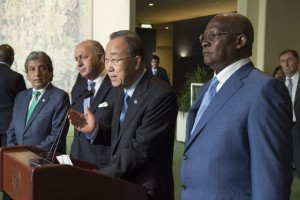 The Secretary-General (second from right), accompanied by Manuel Pulgar-Vidal (left), Minister of the Environment of Peru, Laurent Fabius (second from left), Minister for Foreign Affairs of France and Sam Kutesa (right), President of the sixty-ninth session of the General Assembly, at a press encounter on the General Assembly’s high-level meeting on climate change. Credit: UN Photo
