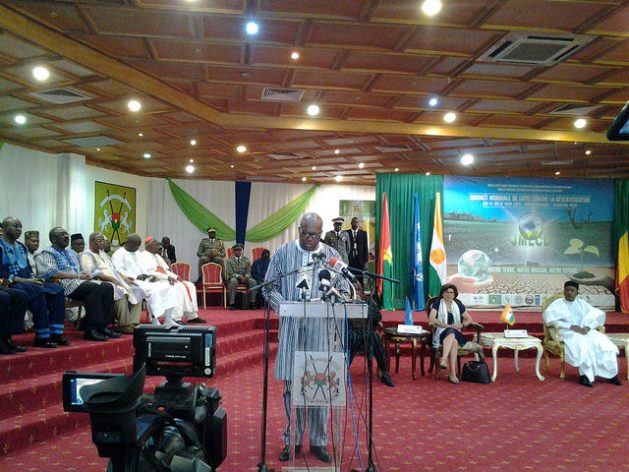 The President of Burkina Faso Roch Kaboré spoke on behalf of his peers Ibrahim Boubacar Kéita of Mali and Mahamadou Issoufou of Niger at the celebration of the World Day to Combat Desertification, June 2017. Credit: Younouss Youn/IPS