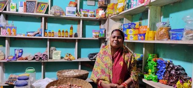 Rosina Das used a loan from Accion’s partner Annapurna Finance to keep her grocery store in Odisha, India, open during the COVID-19 pandemic. Credit: Accion