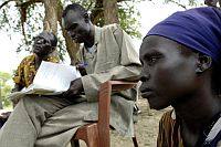 Donne affiliate a gruppi armati nella postazione del programma ONU su disarmo, smobilitazione e reintegrazione, ad Abyei, sud Sudan. Un Photo/Tim McKulka
