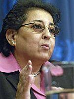 Thoraya Obaid, a capo del Fondo ONU per la Popolazione, che a febbraio ha lanciato una importante iniziativa contro la violenza sulle donne UN Photo/Mark Garten